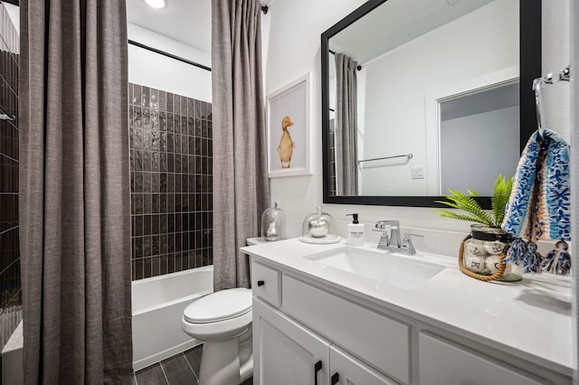 bathroom featuring wood finished floors, vanity, toilet, and shower / bath combo with shower curtain