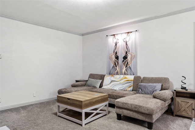 living room with carpet floors, baseboards, and ornamental molding