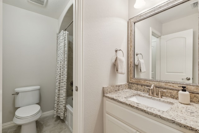 full bath featuring visible vents, baseboards, toilet, and vanity