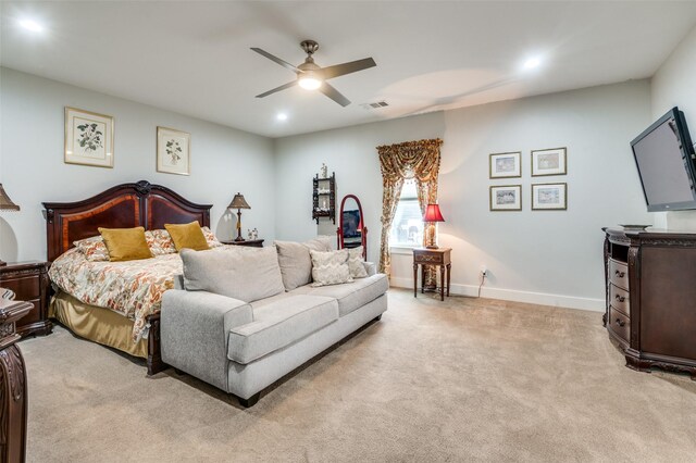 bedroom featuring light carpet, visible vents, recessed lighting, and ceiling fan