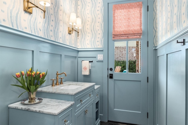 bathroom with vanity