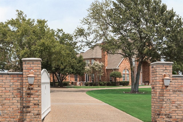 exterior space featuring a yard