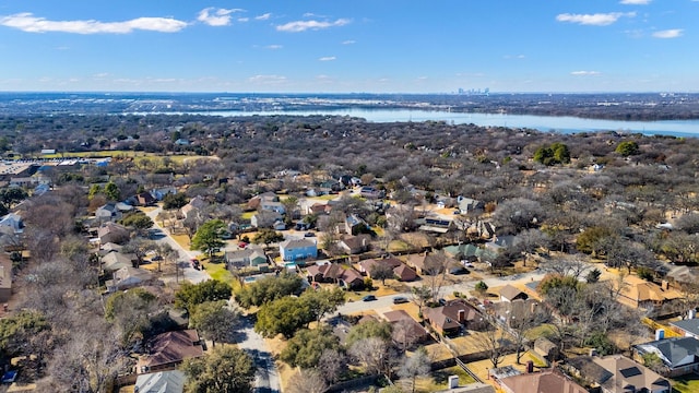 4017 Cherryhill Ct, Arlington, TX 76016 - aerial overview of property's location featuring nearby suburban area and a nearby body of water