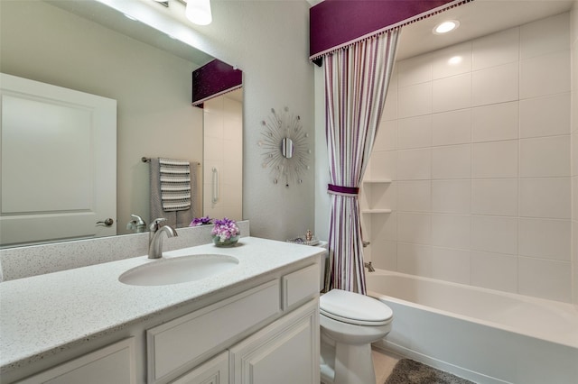 full bathroom featuring shower / tub combo with curtain, vanity, and toilet