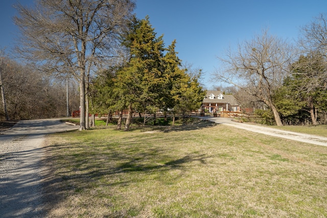 view of front facade with a front lawn