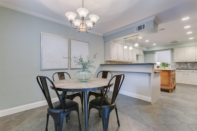 13 Gettysburg Ln, Richardson, TX 75080 - dining area featuring a chandelier, crown molding, baseboards, and recessed lighting