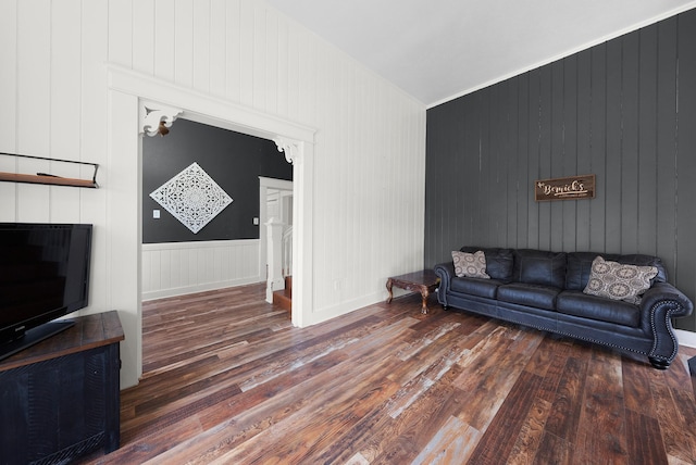 1505 Bois D Arc St, Commerce, TX 75428 - living area with wood finished floors
