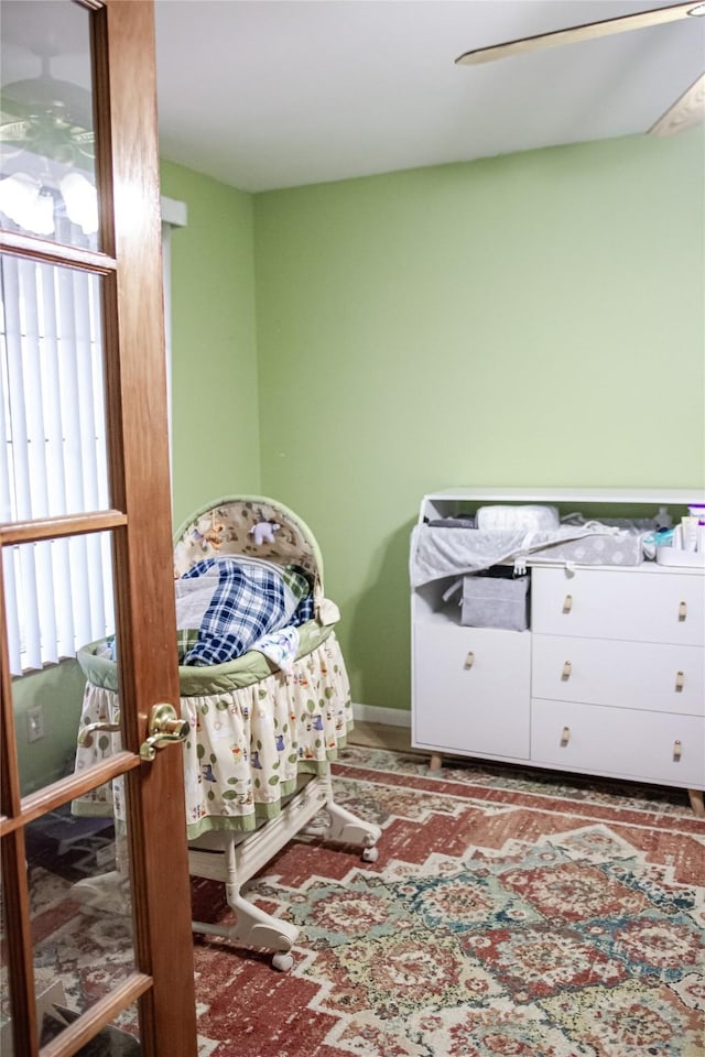 bedroom with ceiling fan