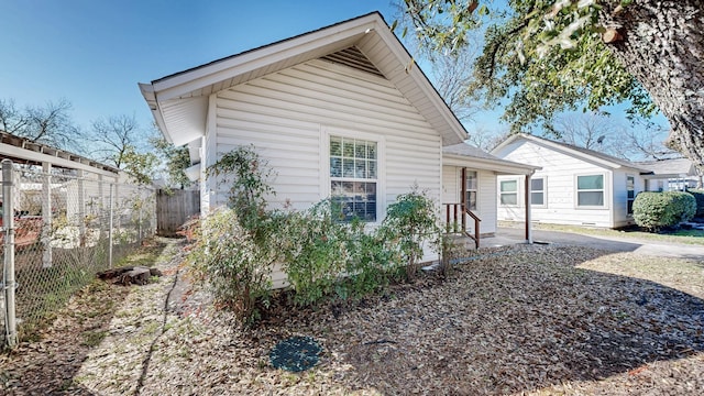 view of front of property with fence