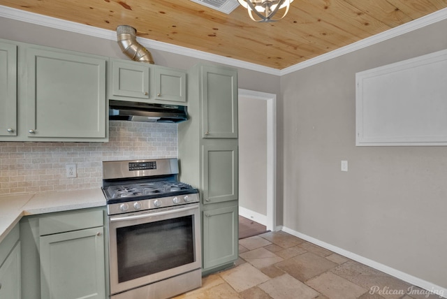 kitchen with tasteful backsplash, wood ceiling, under cabinet range hood, green cabinets, and gas stove