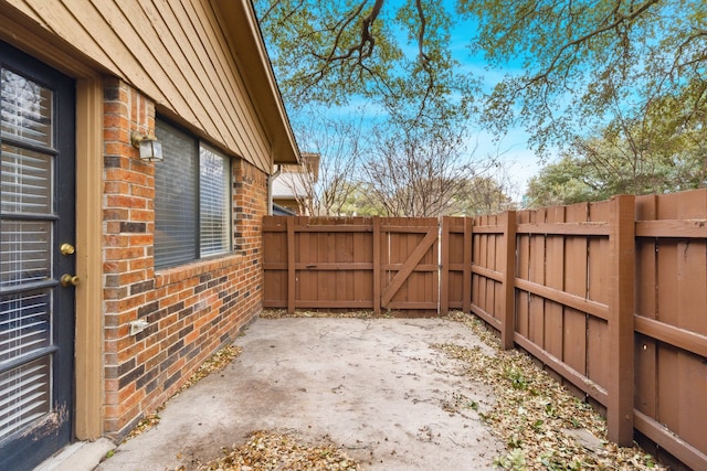 view of patio featuring a fenced backyard