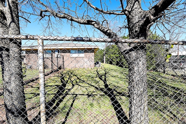 1500 Nugent St, Bowie, TX 76230 - view of yard