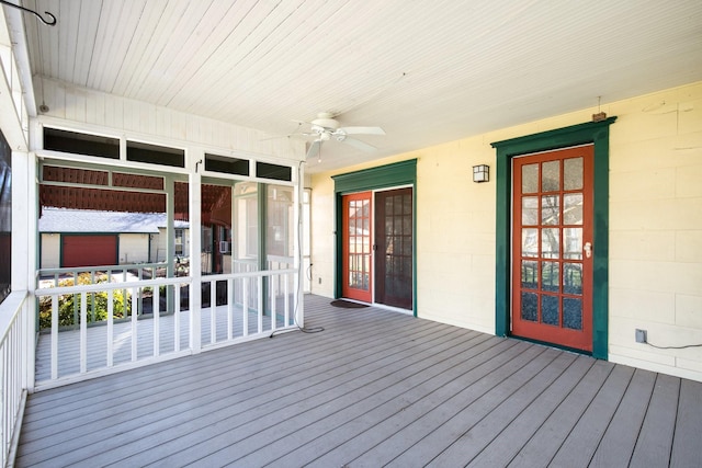 deck with a ceiling fan