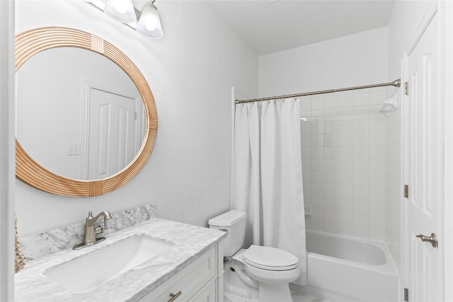 full bathroom featuring toilet, shower / tub combo with curtain, and vanity