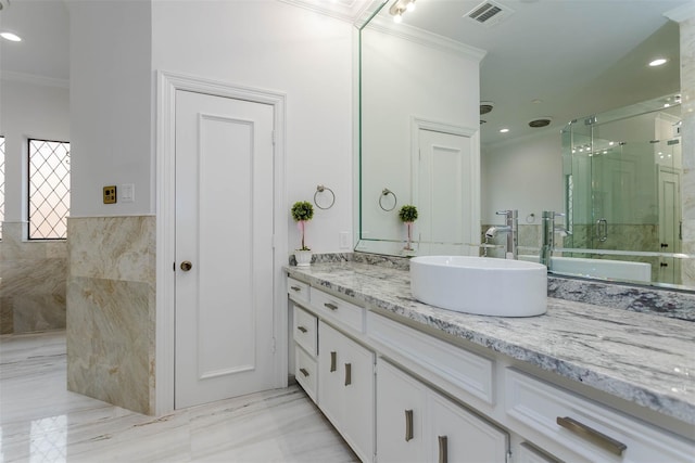 full bath featuring visible vents, a shower with shower door, crown molding, vanity, and recessed lighting