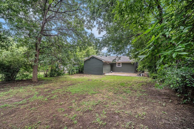 4312 Diaz Ave, Fort Worth, TX 76107 - view of yard featuring a patio area