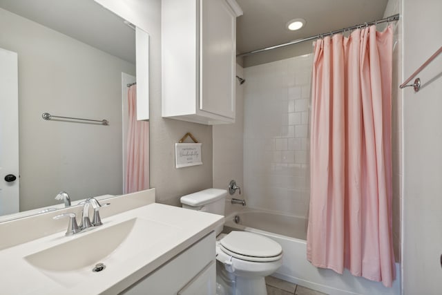 full bathroom featuring tile patterned flooring, toilet, recessed lighting, vanity, and shower / tub combo with curtain