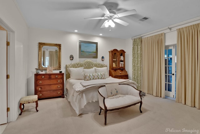 bedroom featuring visible vents, light colored carpet, ceiling fan, crown molding, and recessed lighting