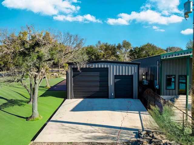 view of detached garage