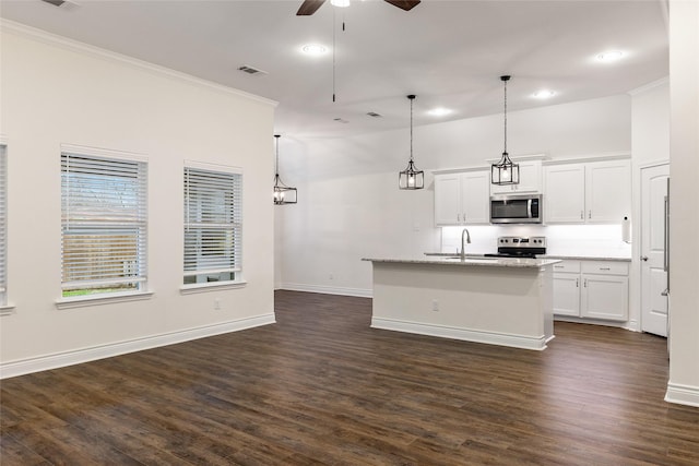 kitchen with white cabinetry, visible vents, appliances with stainless steel finishes, and crown molding