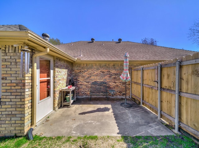 113 S Beltwoods Dr, Desoto, TX 75115 - view of patio featuring fence
