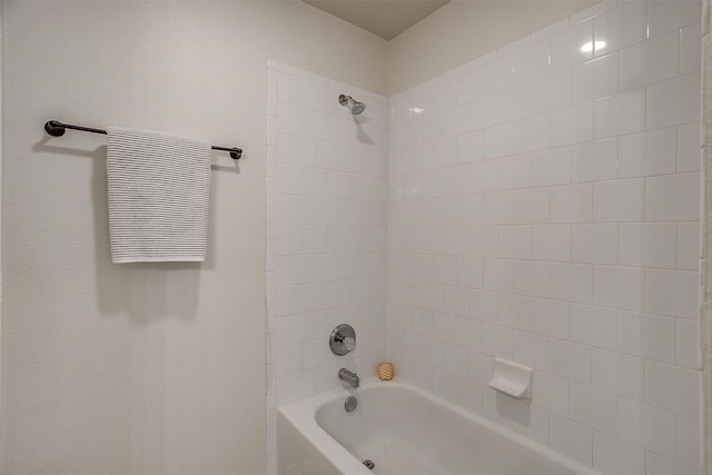 bathroom featuring shower / tub combination