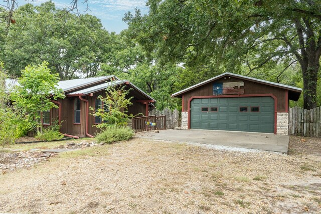 114 Adelia Dr, Mabank, TX 75156 - detached garage with fence