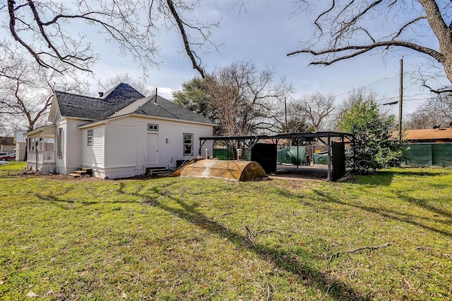 view of yard featuring fence