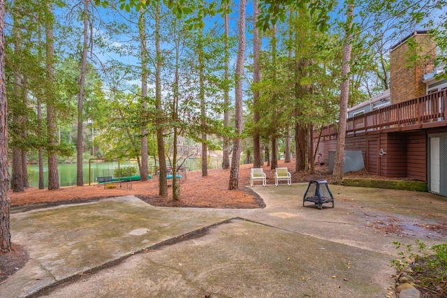 view of yard with a patio area