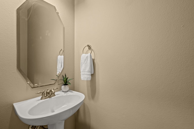 3054 Oakwood Dr, Celina, TX 75009 - bathroom featuring a sink
