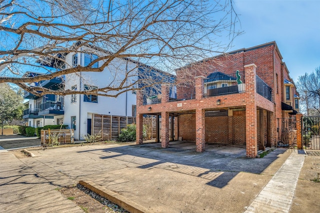 view of front facade featuring brick siding