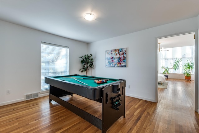 rec room featuring pool table, light wood-style flooring, visible vents, and baseboards