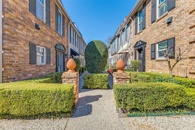 view of home's community featuring a residential view