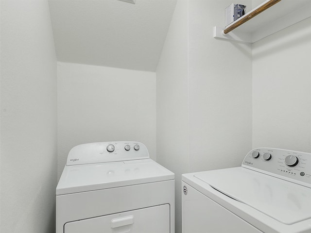 laundry area featuring laundry area and independent washer and dryer