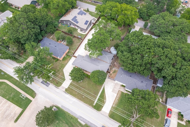 107 S Graves St, Mckinney, TX 75069 - aerial view of property and surrounding area with nearby suburban area