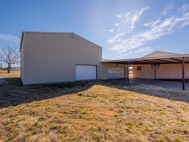 exterior space featuring an outbuilding