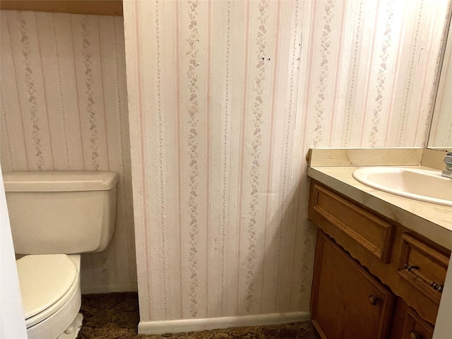 806 Robindale Ln, Fairfield, TX 75840 - bathroom featuring vanity and toilet