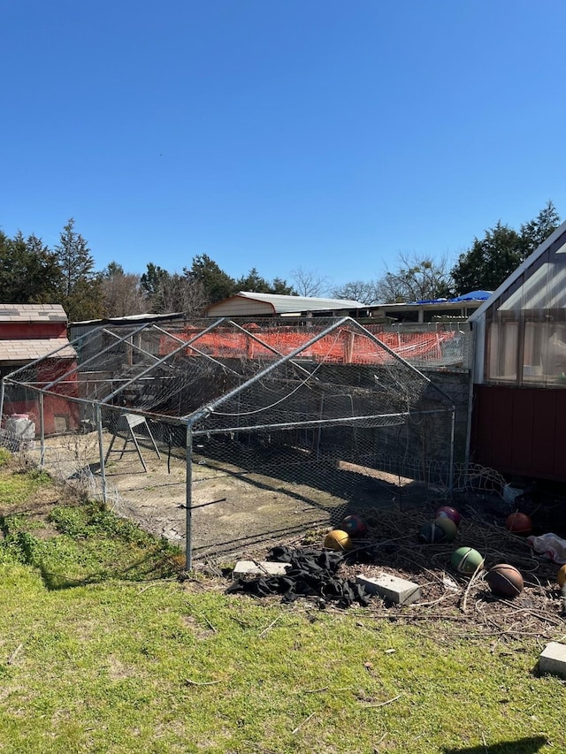 601 Pritchett Ln, Kemp, TX 75143 - view of yard with an outbuilding and a greenhouse