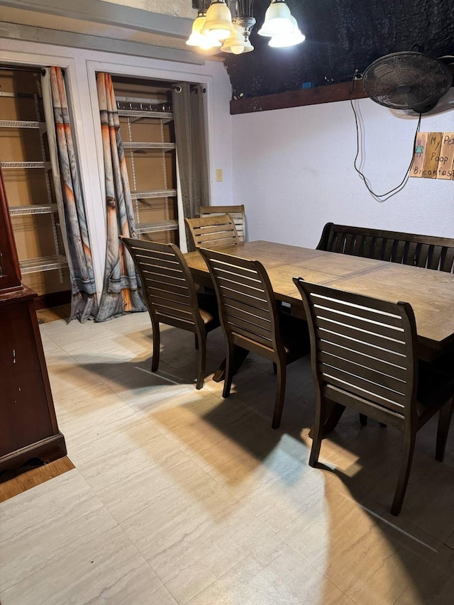 601 Pritchett Ln, Kemp, TX 75143 - dining room featuring a chandelier