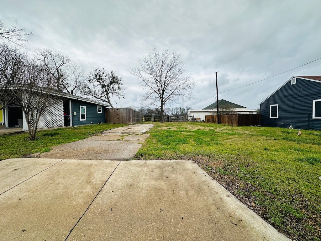 2412 First St, Caddo Mills, TX 75135