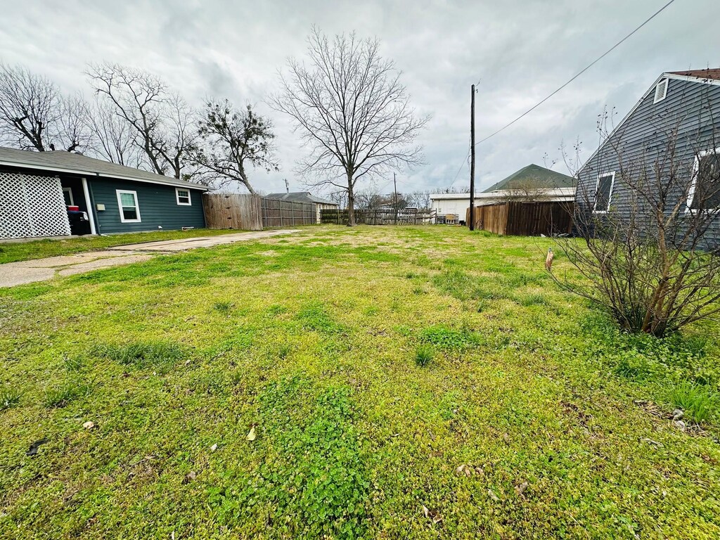 2412 First St, Caddo Mills, TX 75135