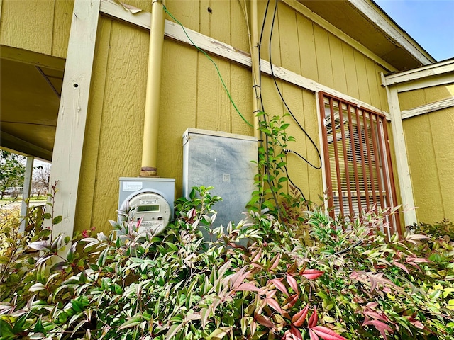 exterior details featuring electric meter