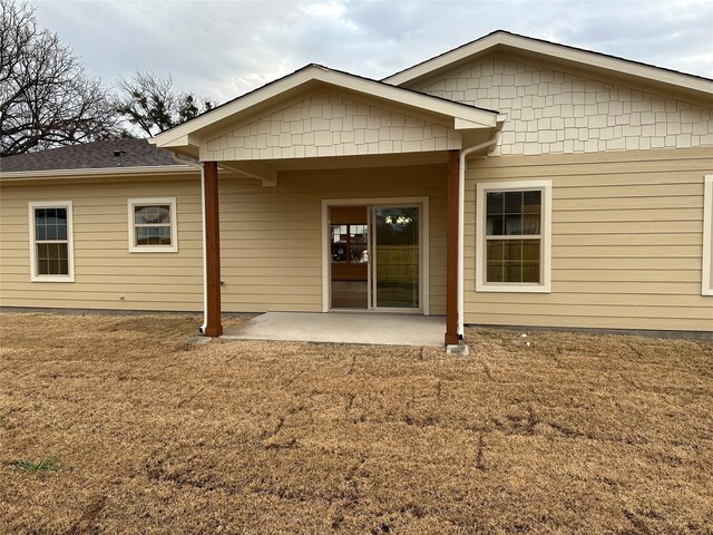 1727 Russell Dr, Garland, TX 75040 - kitchen featuring white cabinets, baseboards, dark wood-style flooring, and recessed lighting