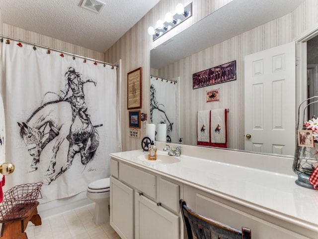 3605 Kales Ln, Flower Mound, TX 75022 - bedroom with carpet flooring and vaulted ceiling