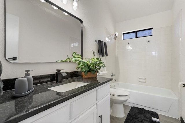 full bath with washtub / shower combination, toilet, and vanity