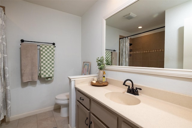 bathroom with tile patterned flooring, toilet, a shower with shower curtain, visible vents, and baseboards