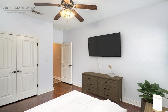 136 Clara Lee Ln, Springtown, TX 76082 - spare room featuring dark wood-type flooring, baseboards, and a ceiling fan