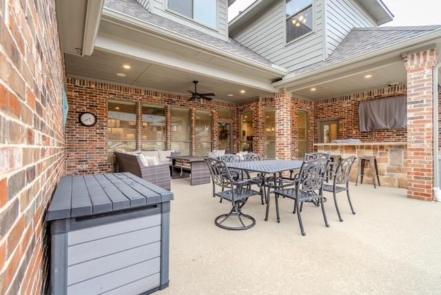 view of patio / terrace featuring outdoor lounge area and outdoor dining space