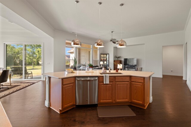 living room with a ceiling fan, baseboards, ornamental molding, and wood finished floors