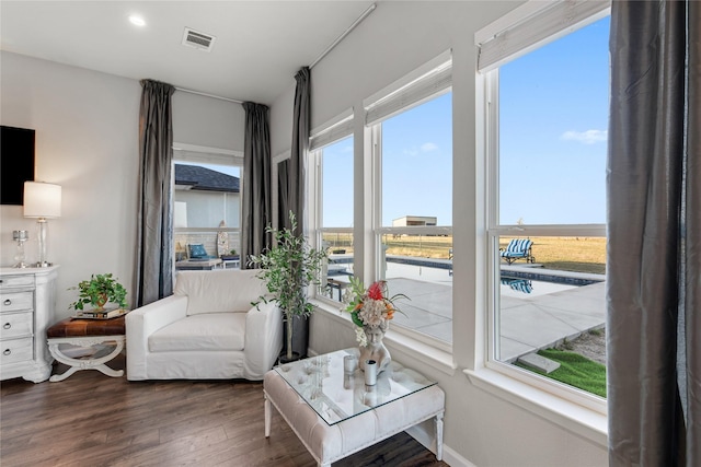 14402 Stice Rd, Krum, TX 76249 - sunroom with healthy amount of natural light